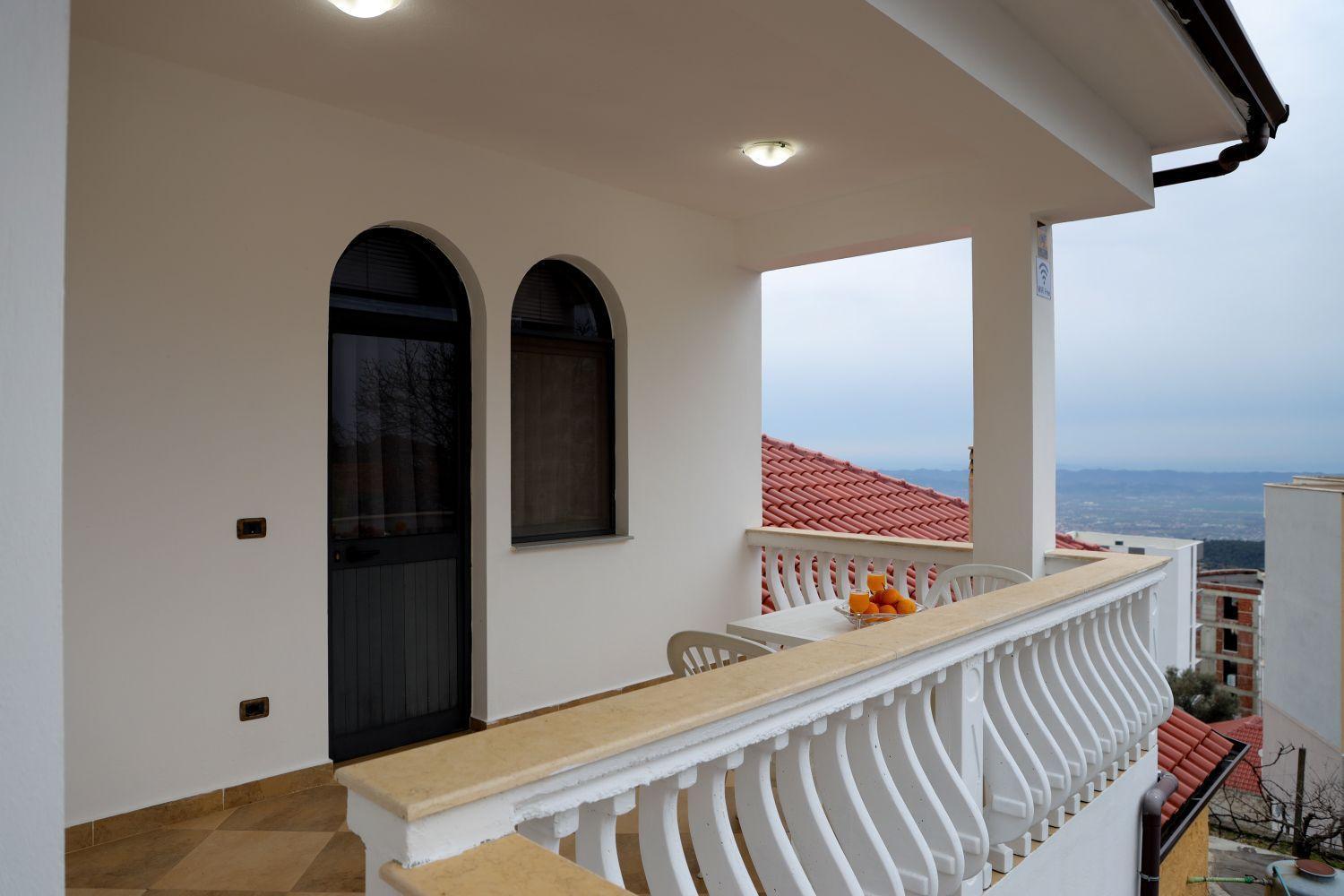 Vila Taga Guesthouse Kruje Bagian luar foto